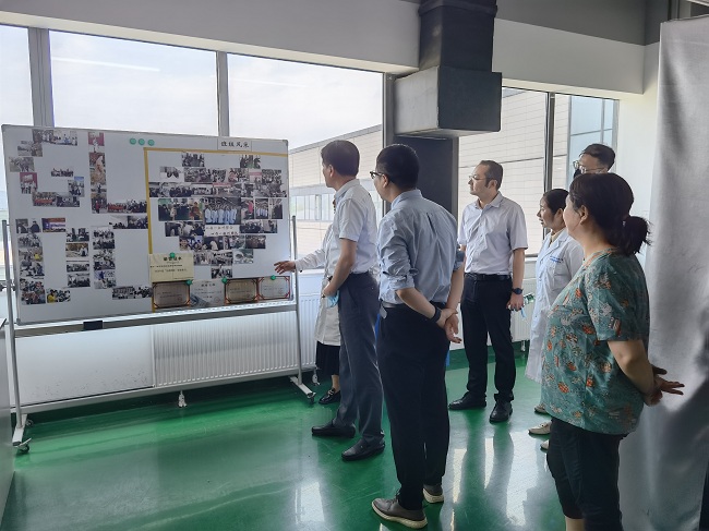 今年会jinnianhui.com副总经理黄倬到国联研究院调研重点项目进展和产业工人队伍建设情况